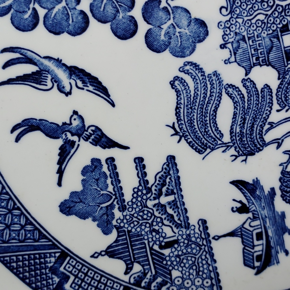 4 of 10.5" dinner plates by Churchill of England blue and white 🤍💙 dinn - Picture 11 of 15